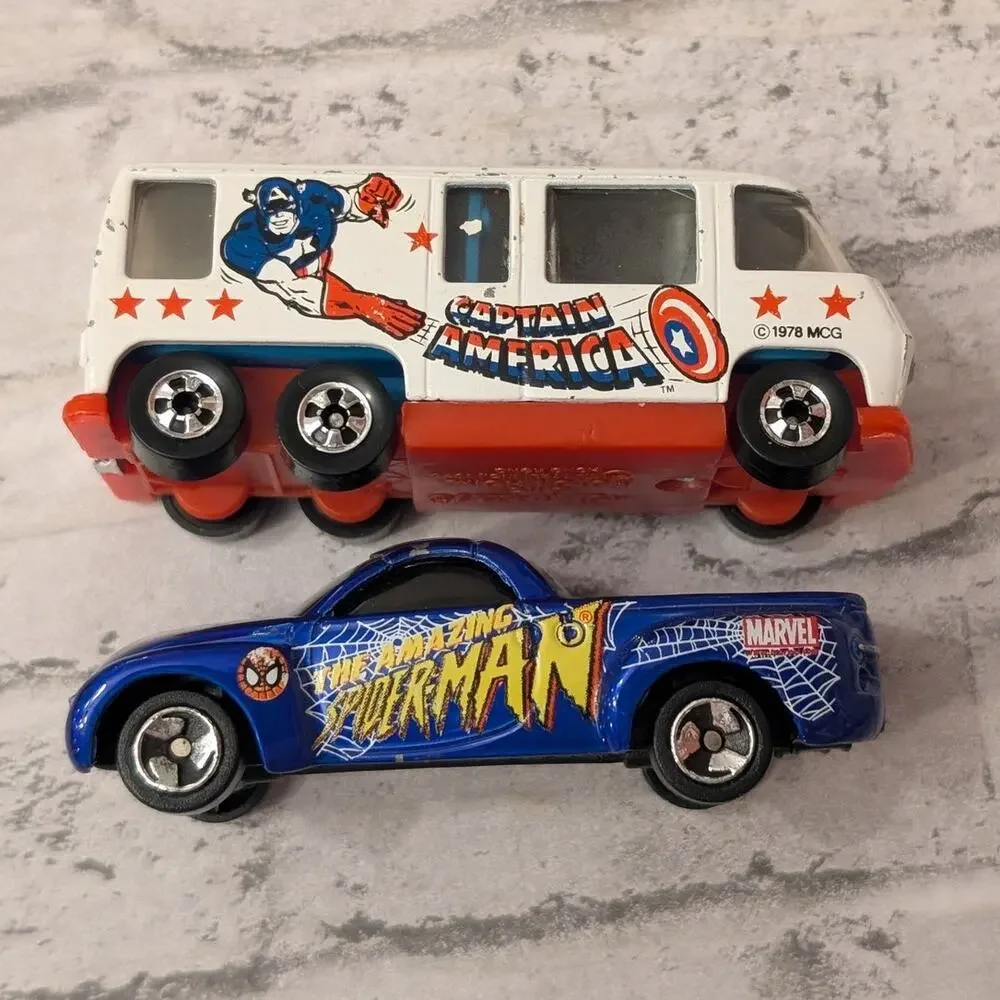 Marvel Toy Vehicles Captain America Scene Machine and Spiderman